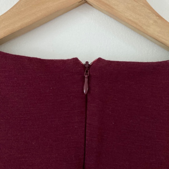 Old Navy XS pont knit burgundy dress - Picture 3 of 5